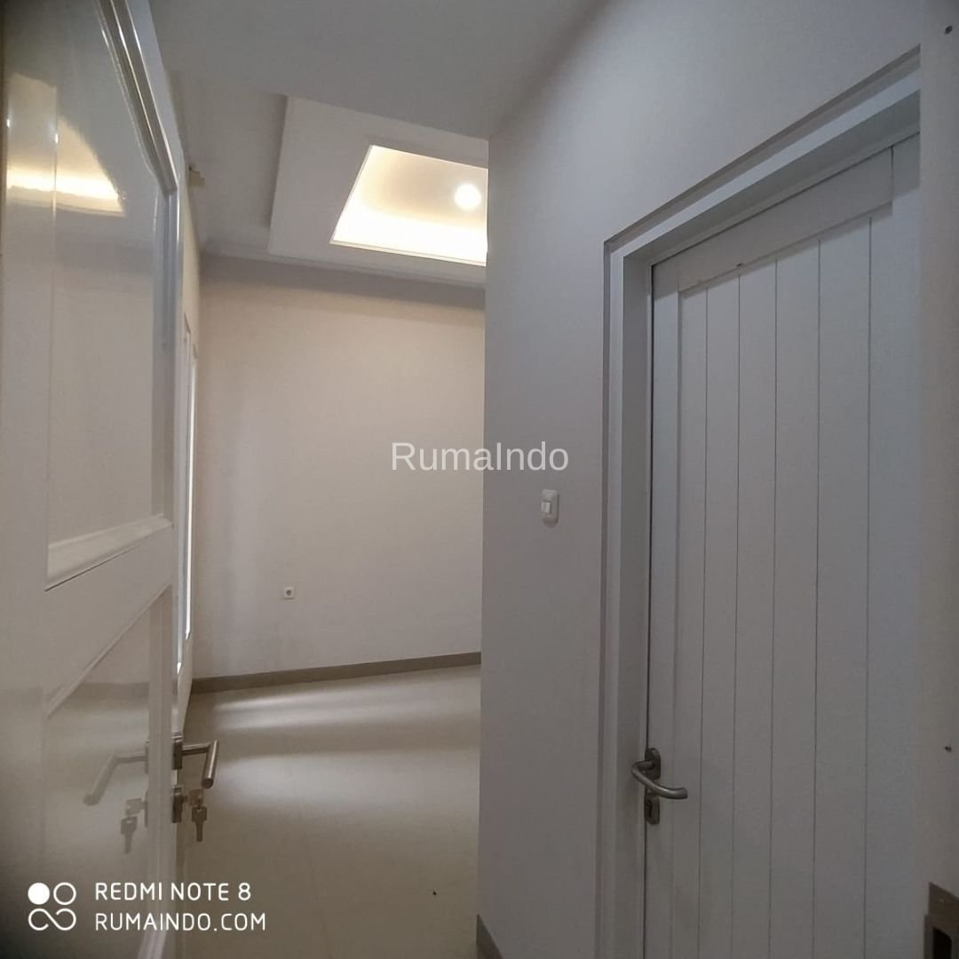 Dijual Rumah Cluster Ada Kolam Renang di Kebagusan Jakarta Selatan - 5