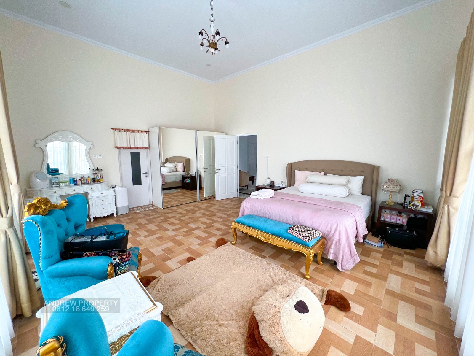 JUAL RUMAH TURI BALERANTE MEWAH KOLAM RENANG TAMAN LUAS - 14