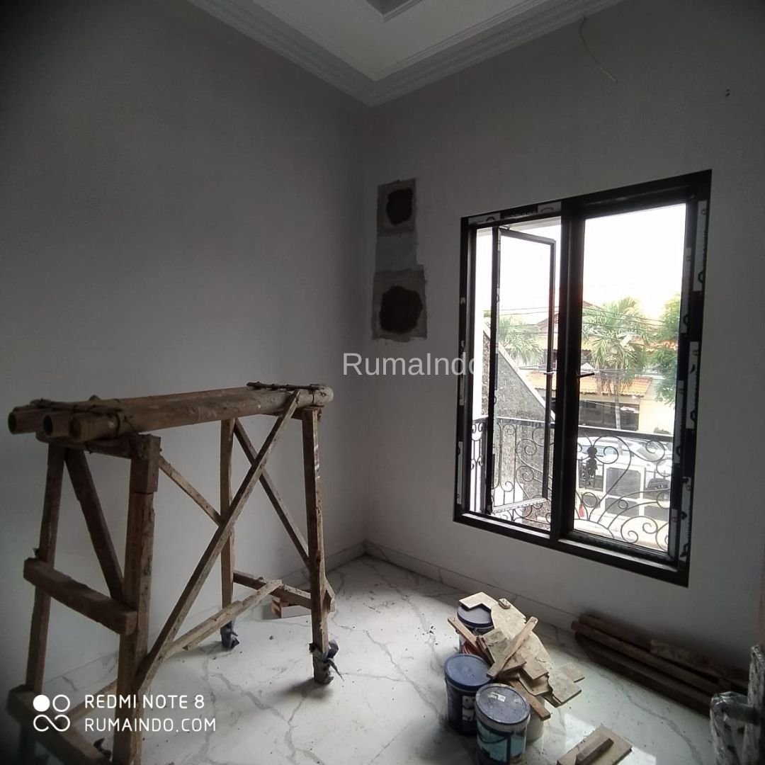 Dijual Rumah Baru Strategis di Pejaten Pasar Minggu Jakarta Selatan - 7