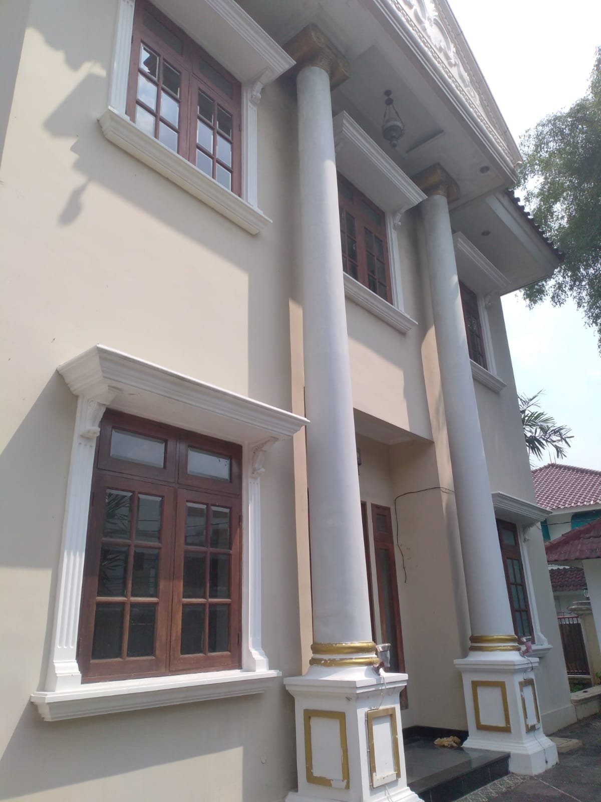 Disewakan Murah Rumah Komplek Ada Kolam Renang di Gudang Peluru Tebet Jakarta Selatan - 9