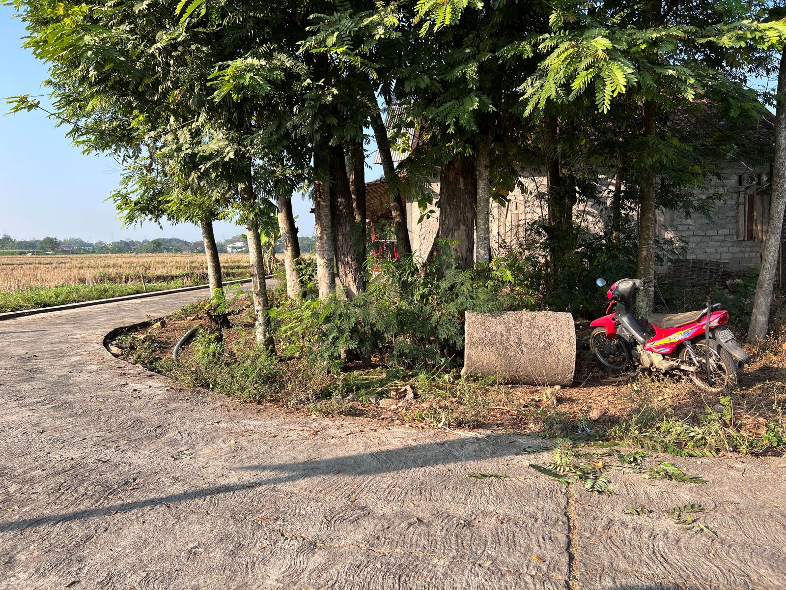 DIJUAL TANAH TIMUR PUSKESMAS KARANGPELEM KEDAWUNG SRAGEN - 2