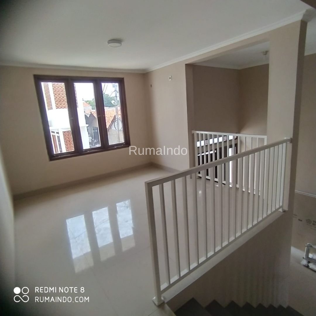 Dijual Murah Rumah Cluster di Pondok Labu Cilandak Jakarta Selatan - 5