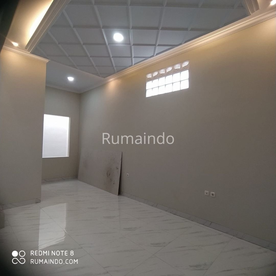 Dijual Murah Rumah Mewah Ada Rooftop di Komplek Kav DKI Jagakarsa Jakarta Selatan - 5