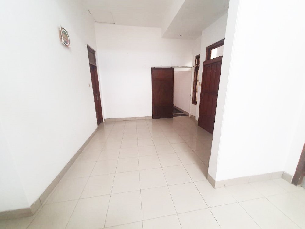 Rumah Disewakan Dekat Ciputra World Surabaya, Kampus UWKS, RS Mayapada Surabaya, Kebun Binatang Surabaya, TVRI - 5