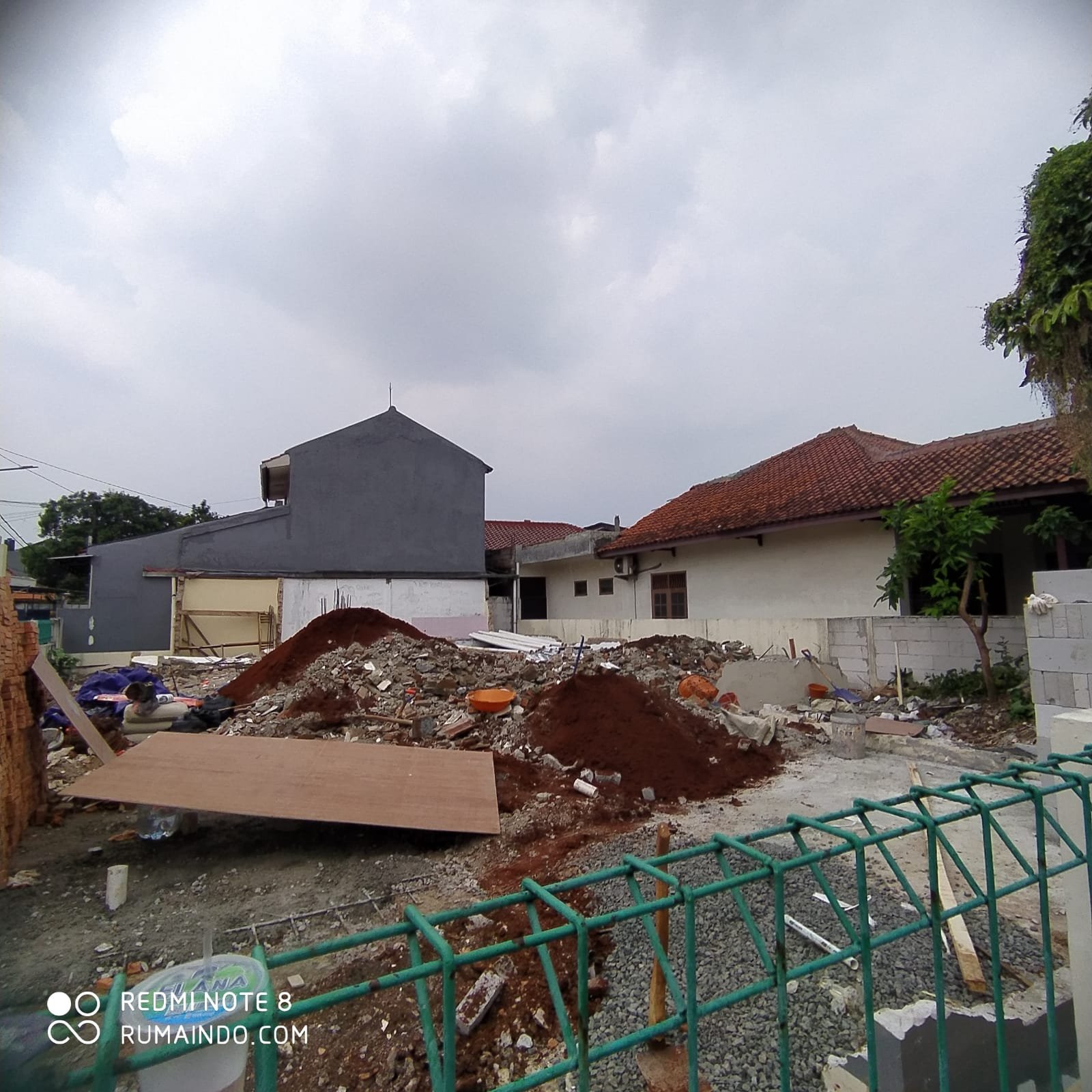 Dijual Murah Rumah Non Cluster di Kecapi Jagakarsa Jakarta Selatan - 2