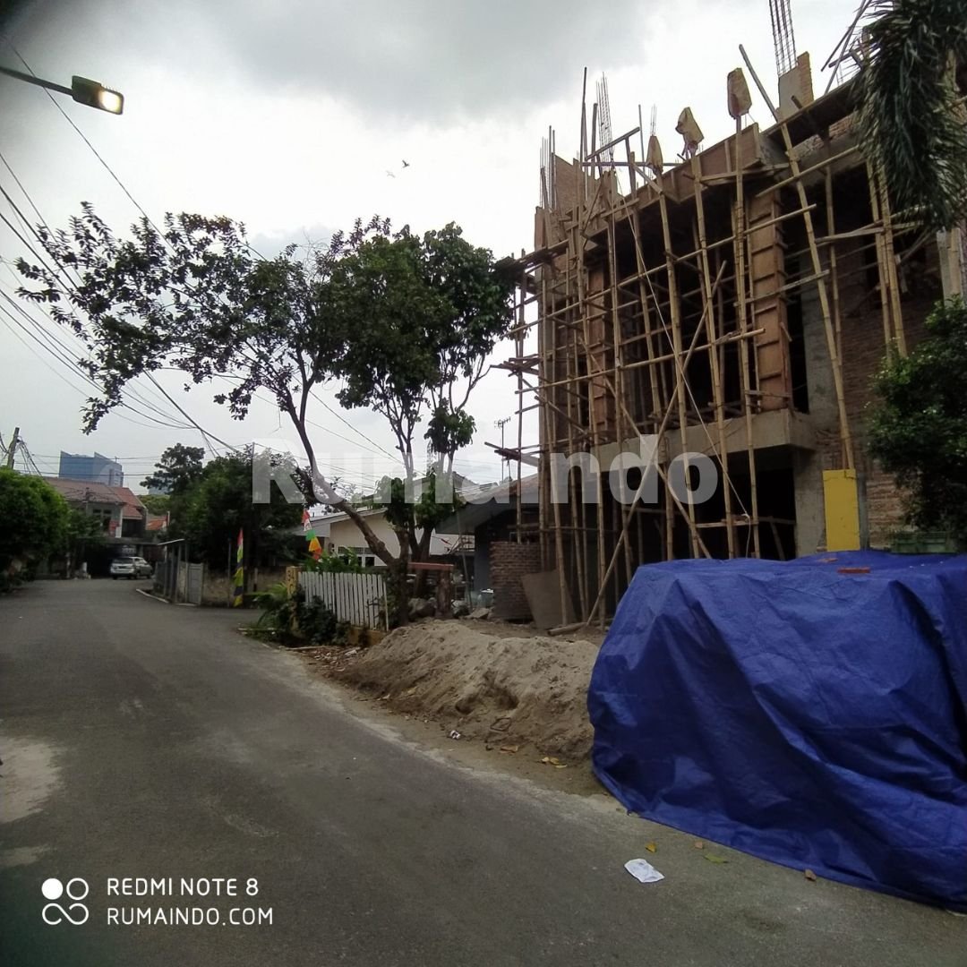 Dijual Rumah Mewah di Komplek AL Pasar Minggu Jakarta Selatan - 5
