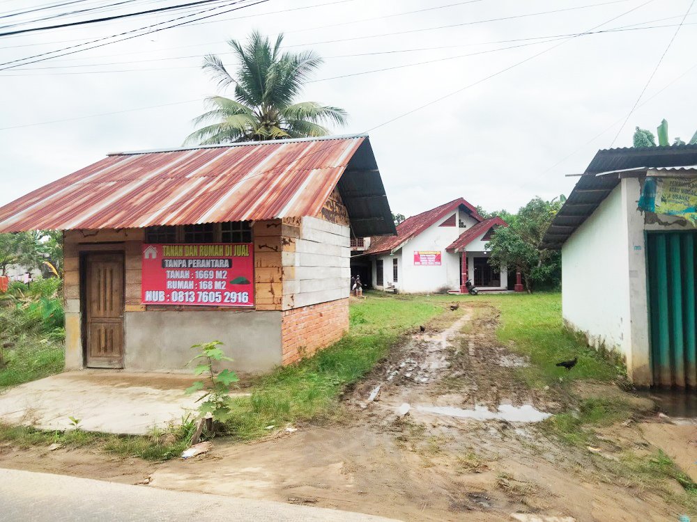 Rumah Dijual Tanah Luas di Kota Jambi Dekat Mall Jamtos, RSUD H. Abdul Manap, UIN Sultan Thaha Saifuddin, Pasar Mama - 2