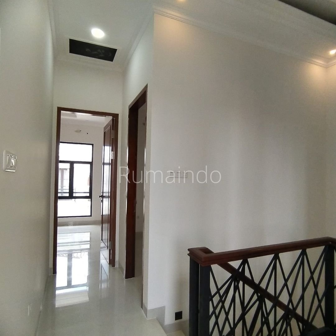 Dijual Murah Rumah Cluster Swadaya Hills Residence Tanah Baru Depok - 4