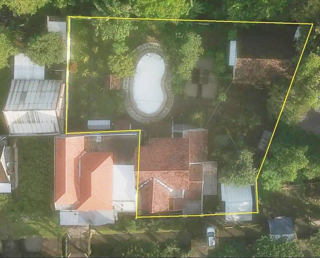 Dijual Cepat Rumah Semi Villa di Pandaan Pasuruan, Tanah Luas, Halaman Luas, Ada Kolam Renang, View Gunung - 9