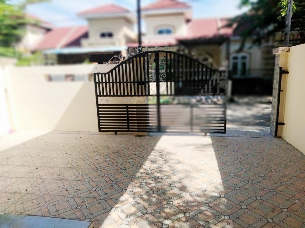 Rumah Dijual di Deli Serdang Dekat Kebun Binatang Simalingkar Medan, USU Kwala Bekal Kampus 2, J.City Medan - 4
