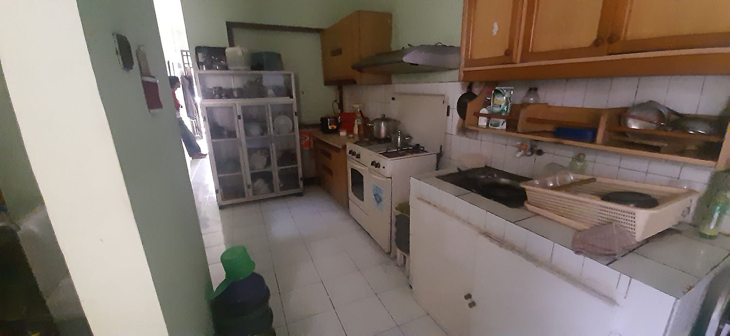 RUMAH 8 KAMAR TIDUR SIAP HUNI  KAWASAN PERKANTORAN, JASA DAN NIAGA SAYAP JALAN CIKUTRA KOTA BANDUNG - 20