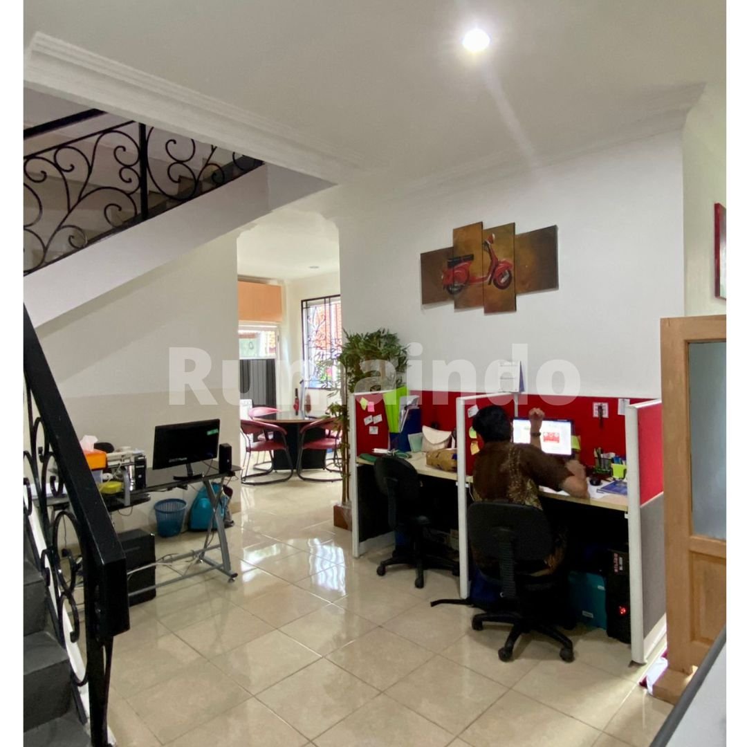 Dijual Murah Rumah Kantor di Jln Durian Raya Jagakarsa Jakarta Selatan - 2