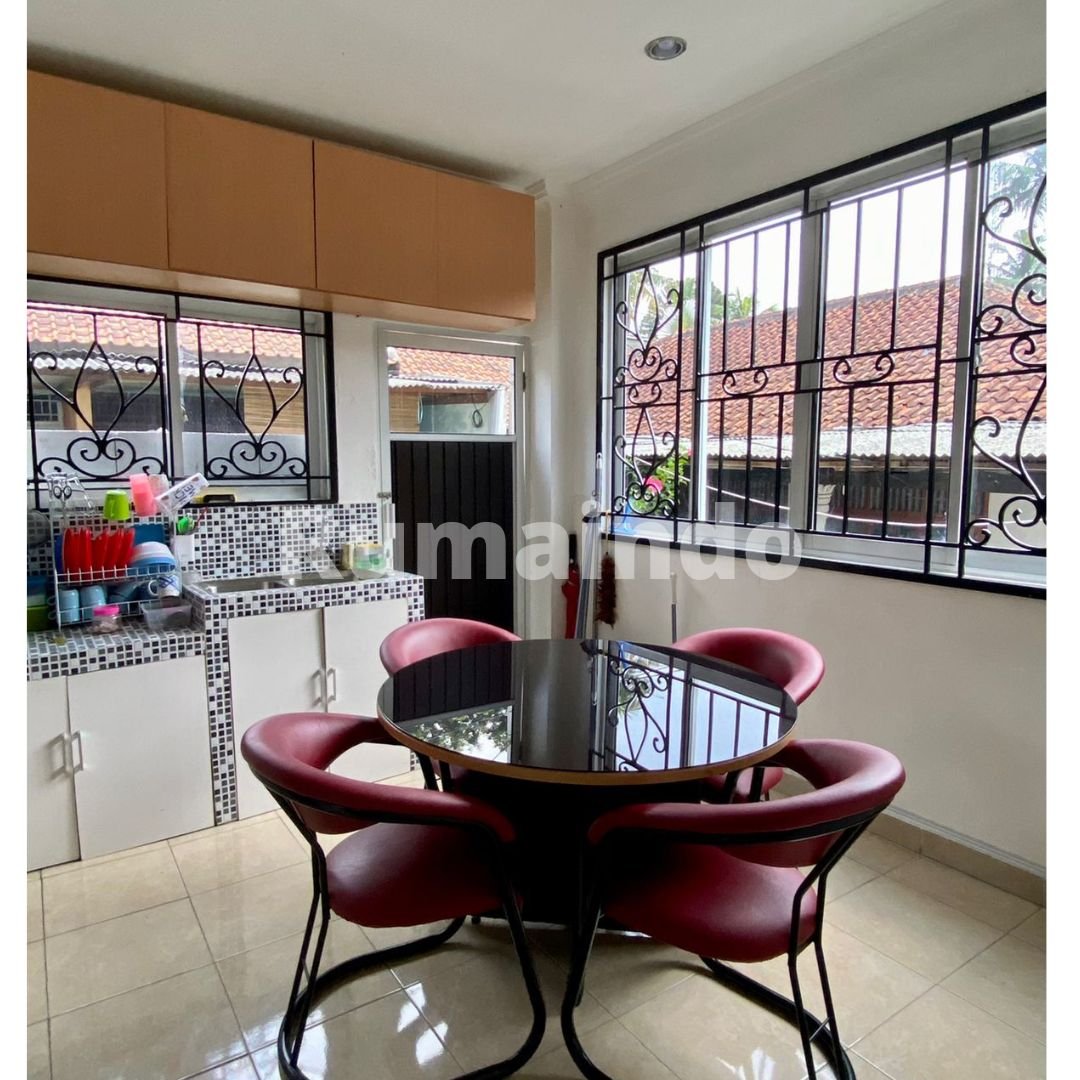 Dijual Murah Rumah Kantor di Jln Durian Raya Jagakarsa Jakarta Selatan - 8