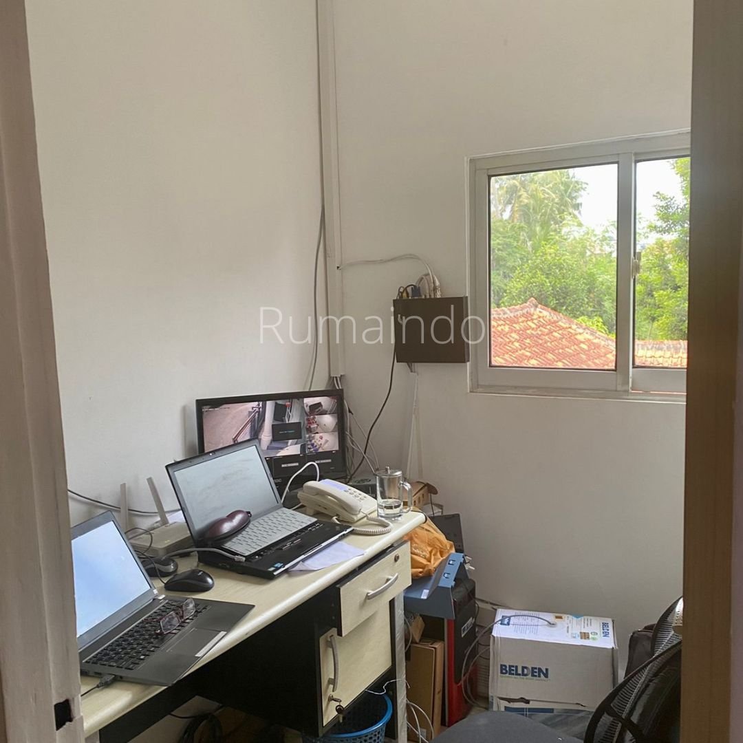 Dijual Murah Rumah Kantor di Jln Durian Raya Jagakarsa Jakarta Selatan - 5