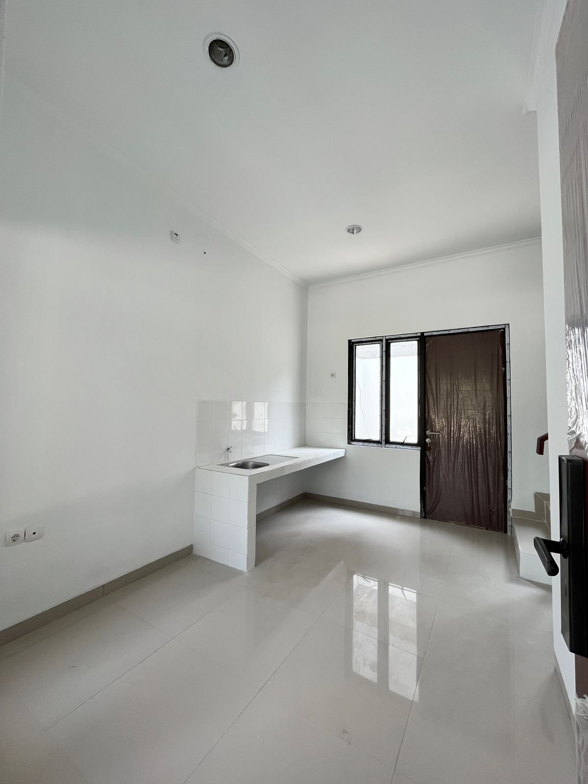 Dijual Rumah 2 Lantai Tanpa DP di Panjibuwono City Bekasi - 12