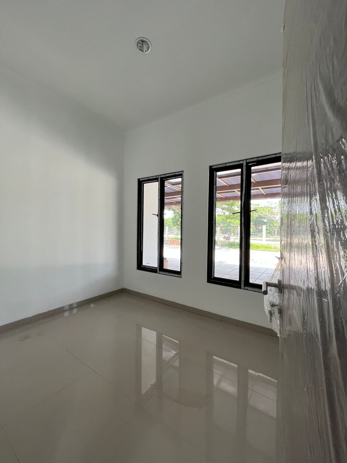 Dijual Rumah 2 Lantai Tanpa DP di Panjibuwono City Bekasi - 4