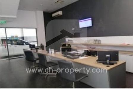 Showroom siap pakai dekas akses toll di Cikupa, Tangerang - 3
