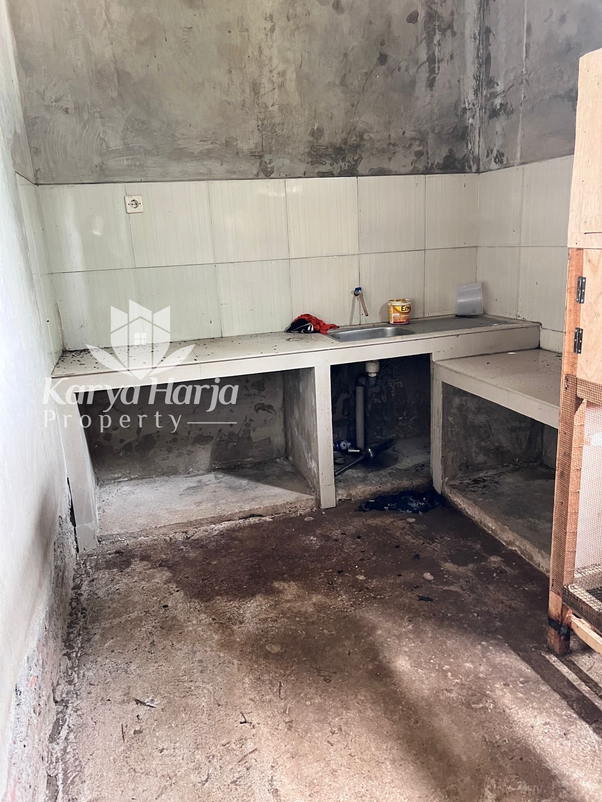 Rumah Area Kebun Teh Kemuning Karanganyar - 4