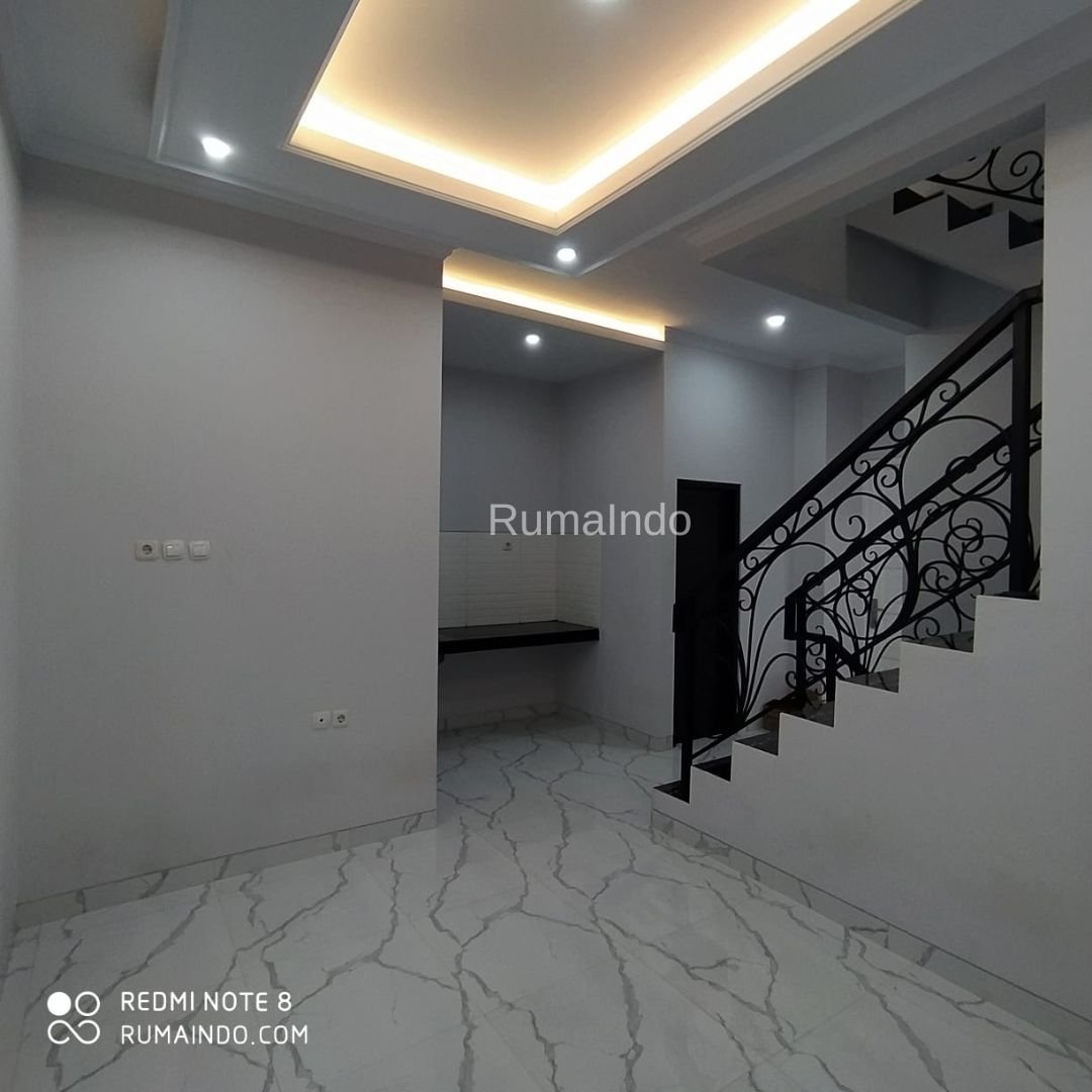 Dijual Rumah Siap Huni Dekat Mall Kalibata Pejaten Pasar Minggu Jakarta Selatan - 5