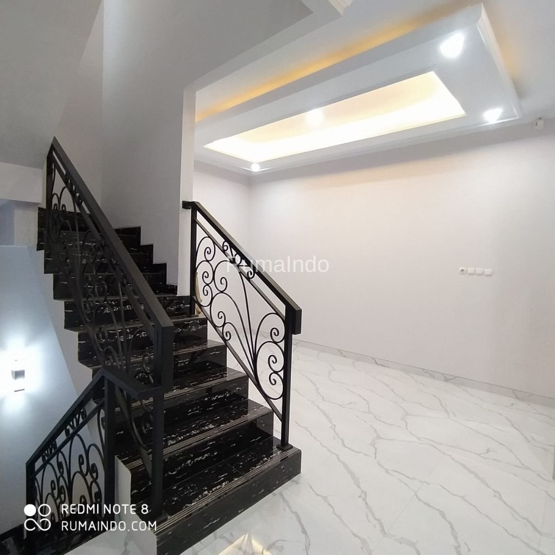Dijual Termurah Rumah Dekat Mall Kalibata Pejaten Pasar Minggu Jakarta Selatan - 6