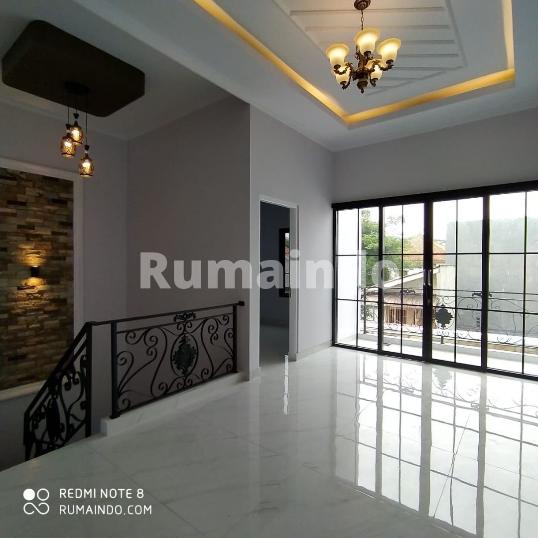 Dijual Rumah Mewah di Jln Paso Jagakarsa Jakarta Selatan - 9