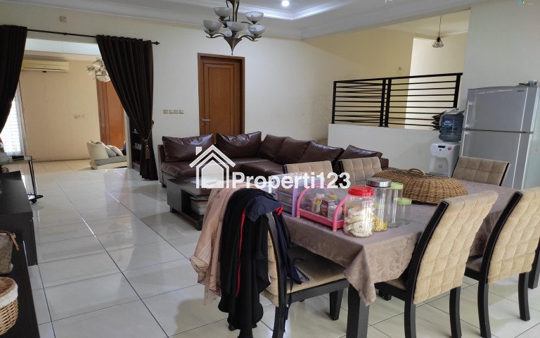 Rumah Mewah Murah Jakarta Timur Lubang Buaya Full Furnish Strategis - 3