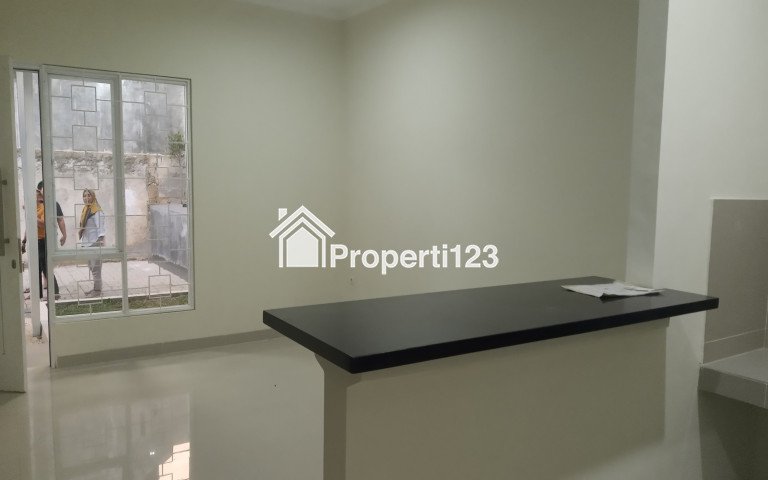Rumah elit harga irit 2 lantai peluang investasi - 2