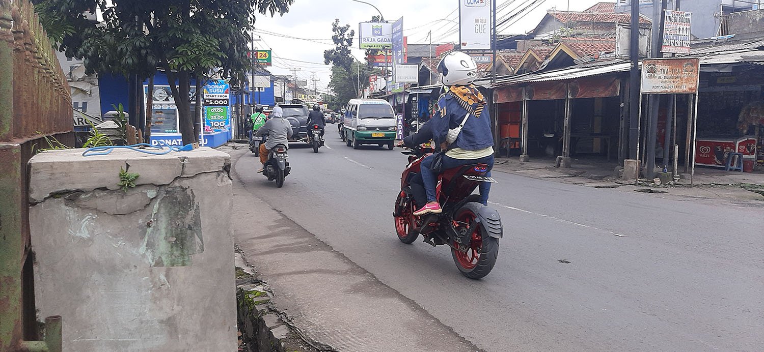 RUMAH HITUNG TANAH DI JALAN MARGACINTA BANDUNG - 26