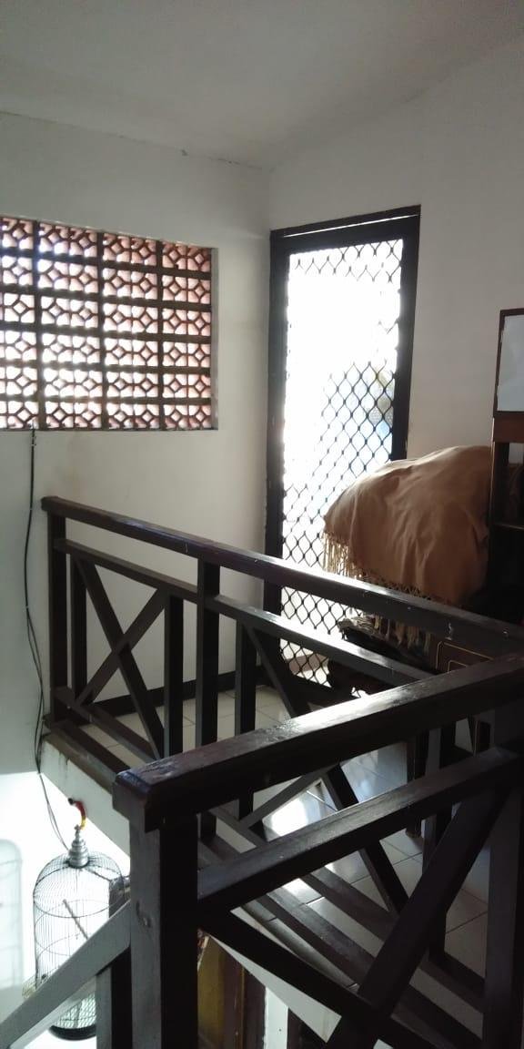 Rumah Tipe 36 di Perumahan Semolowaru Indah I Surabaya - 24