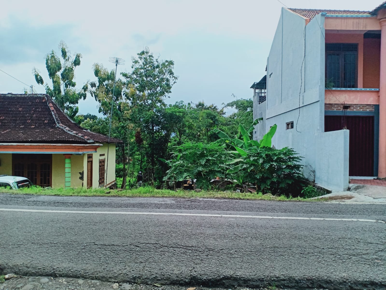 Dijual Tanah Strategis Jl Raya Batujamus-Sragen - 4