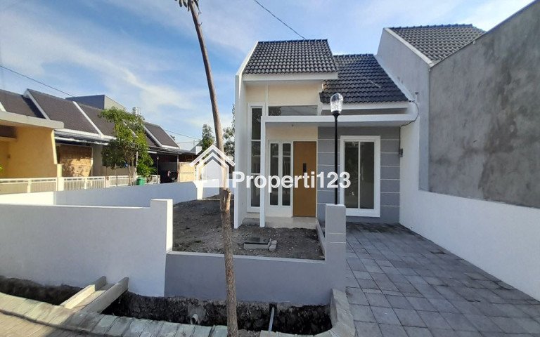 WA : 0812-1720-1365 | Jual Rumah Siap Huni  Type 36 Pojok Di Lingkar Timur Sidoarjo - 1