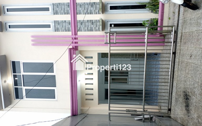 Di jual cepat rumah 2 lantai SHM - 1