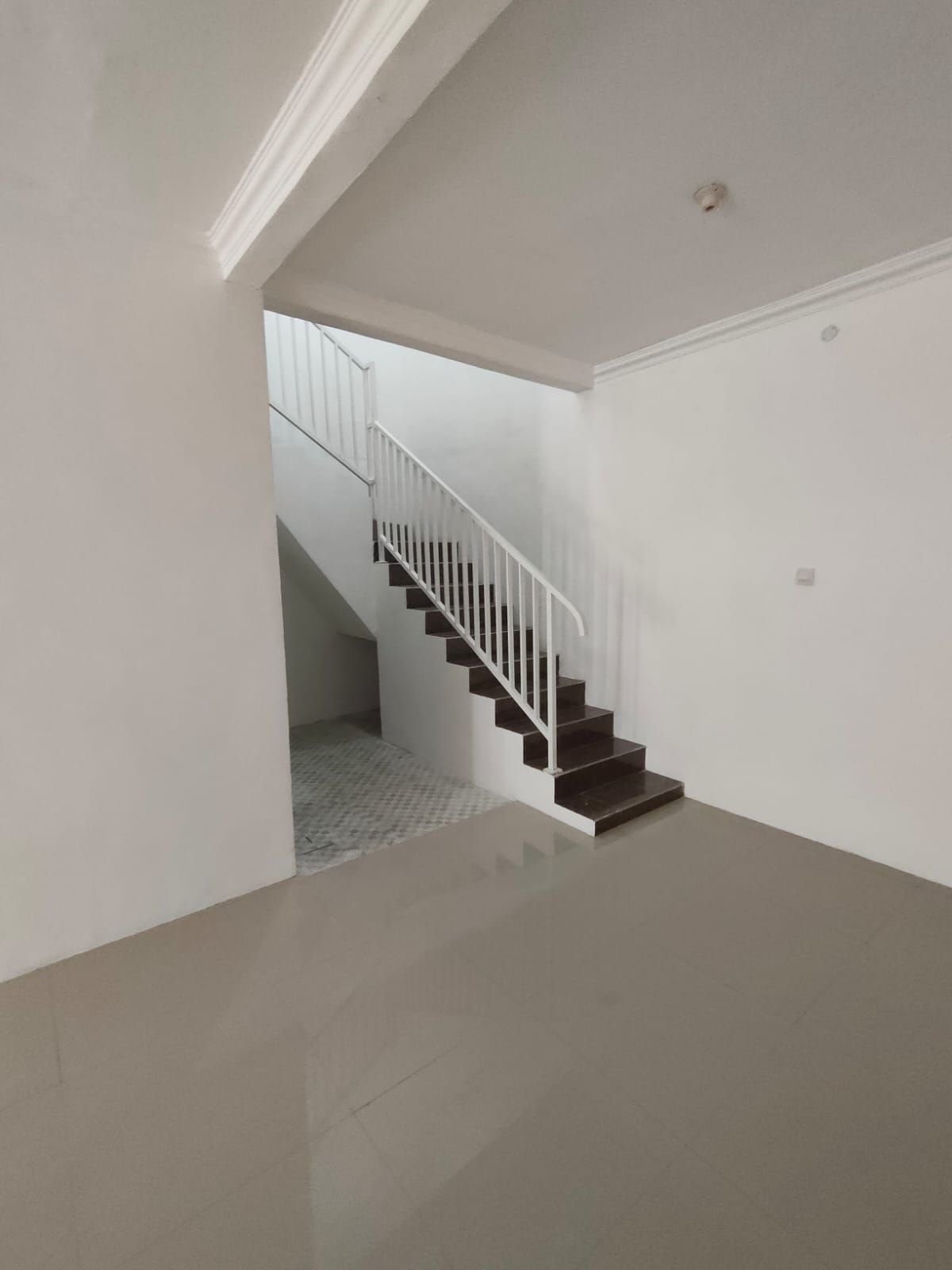 Jual Rumah SHM Lokasi Strategis Mojokerto - 8