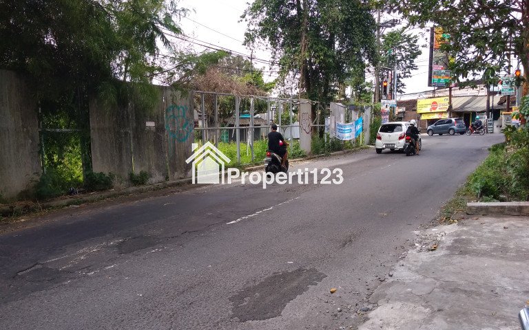 Tanah Kavling Strategis selatan Kampus UII Jakal | Pusat Bisnis,Perumahan & Kampus - 2