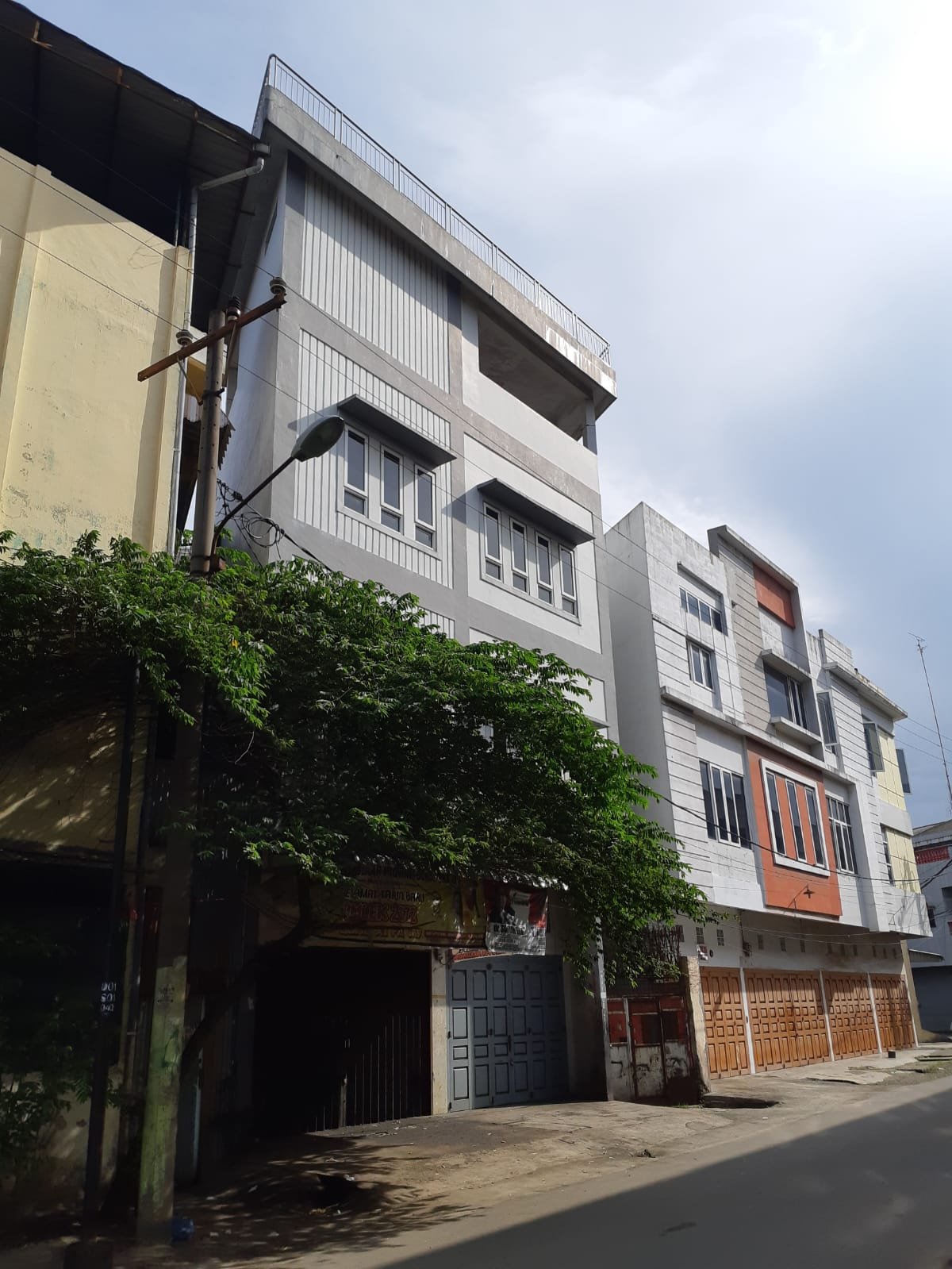 Rumah Hoki Di Medan - 9