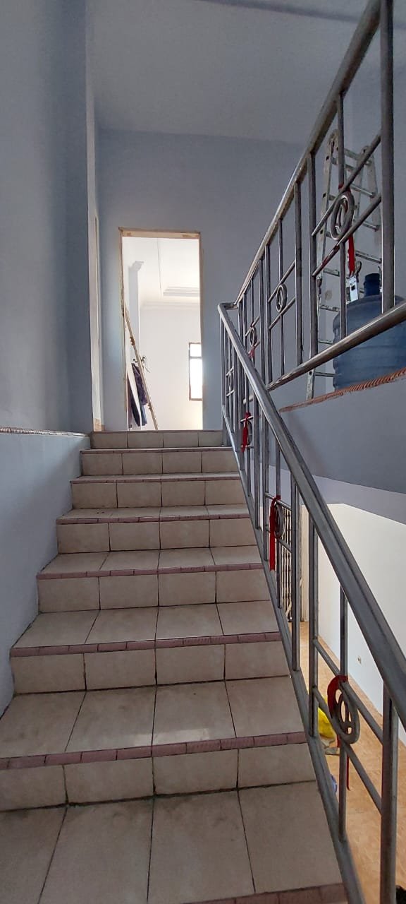 Ruko di jual rumah Jl. Laiya Pusat bisnis Grosir Pasar Sentral - 8