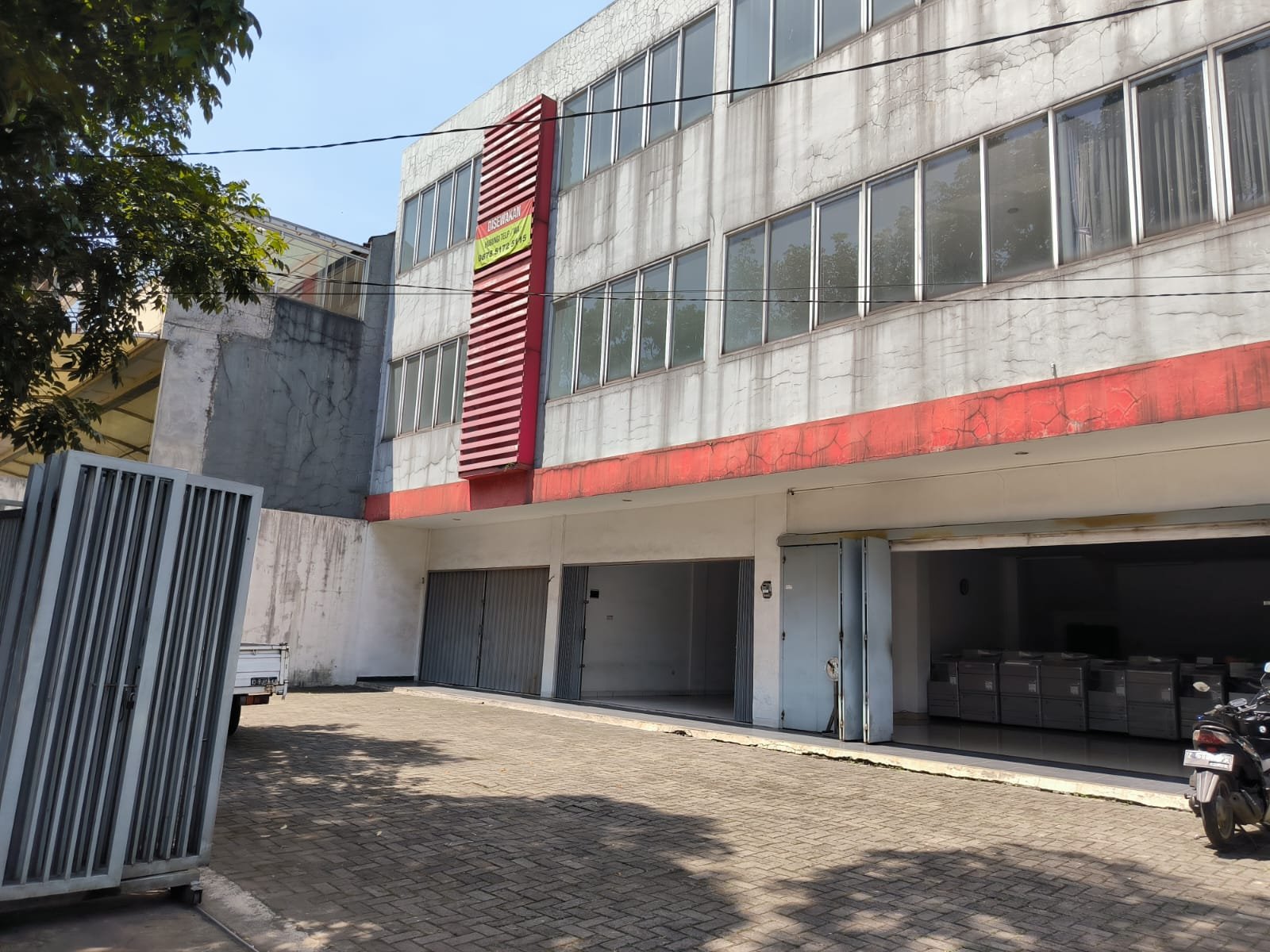 JUAL CEPAT RUKO NOL JALAN 3 RUKO 3 LANTAI LOKASI JL GARUDA BANDUNG - 6