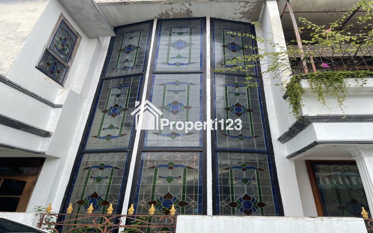 5 KT - 5 KM - 400 m2 Rumah Siap Huni 2 Lantai Lokasi Strategis Komplek Pondok Bambu Asri - 2