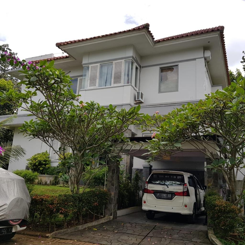 Dijual Rumah Mewah dengan Golf View di Kawasan Elit Bogor Raya - 8