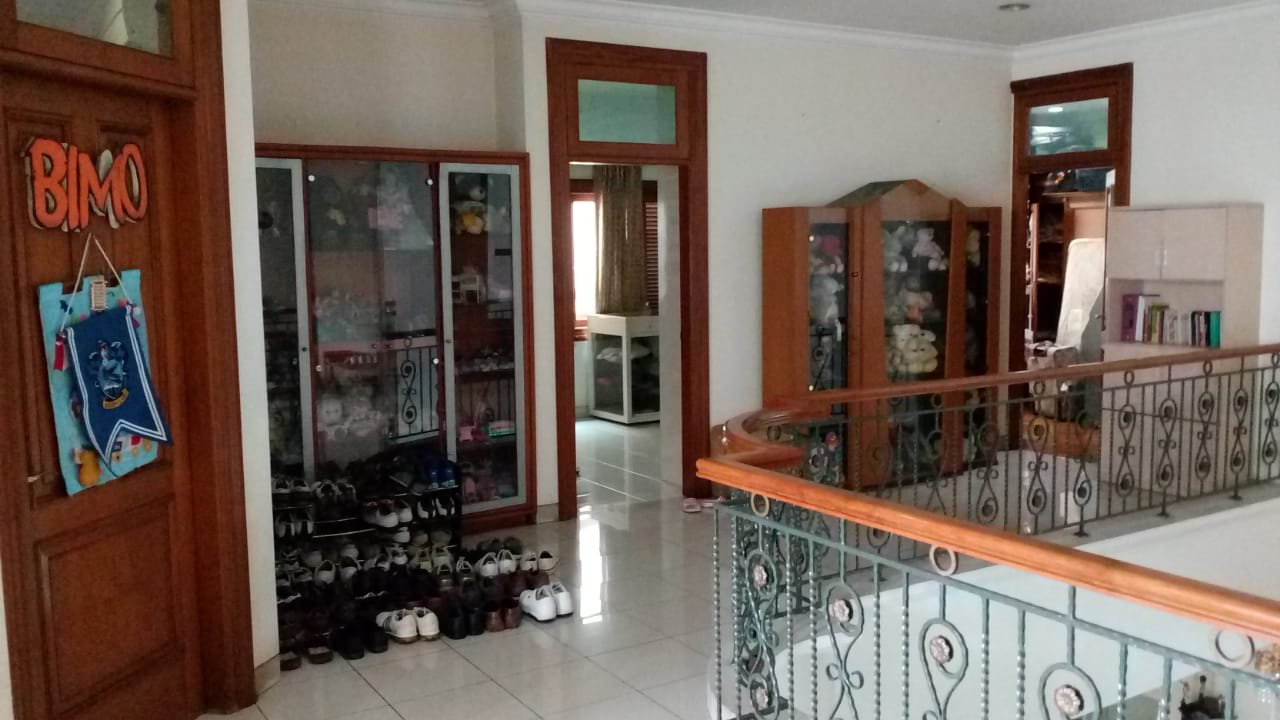 Rumah mewah murah di simprug Jakarta Selatan - 3