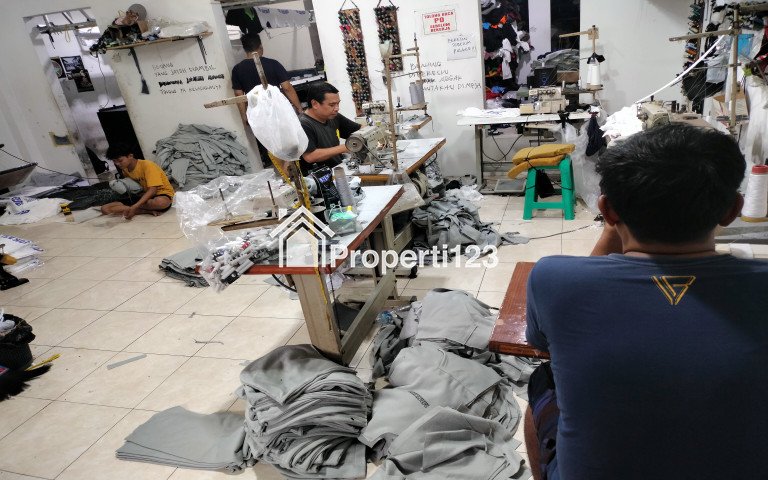 JUAL RUMAH PLUS USAHA SEDANG BERJALAN Konveksi dan warung - 12