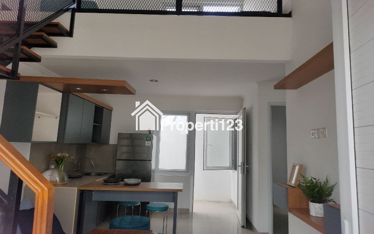 Rumah Minimalis 2 Lantai di Mustika Jaya Bekasi - 3