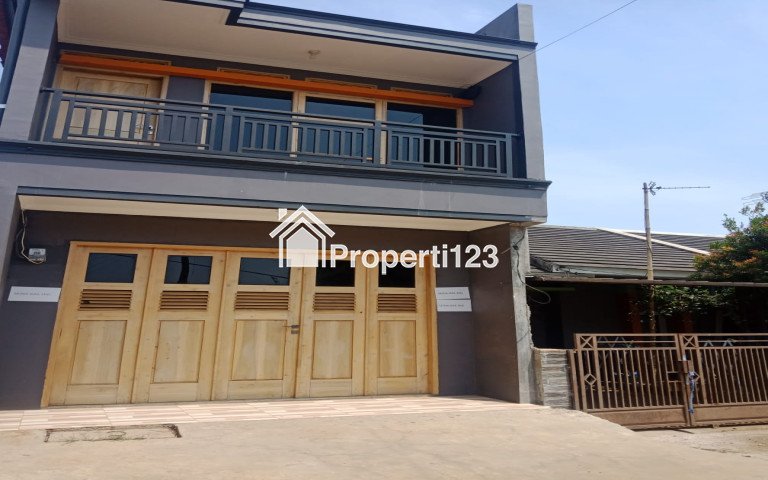 Dijual rumah siap huni 2 lantai - 1