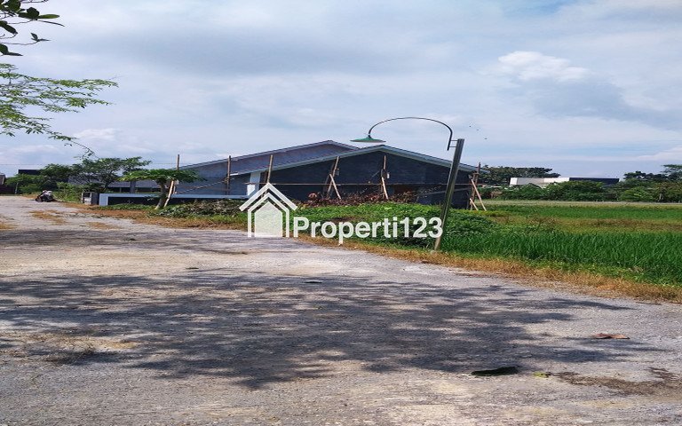 Tanah SHM Pekarangan di Banguntapan Yogyakarta Cocok untuk Kost Eksklusif / Rumah Tinggal - 2