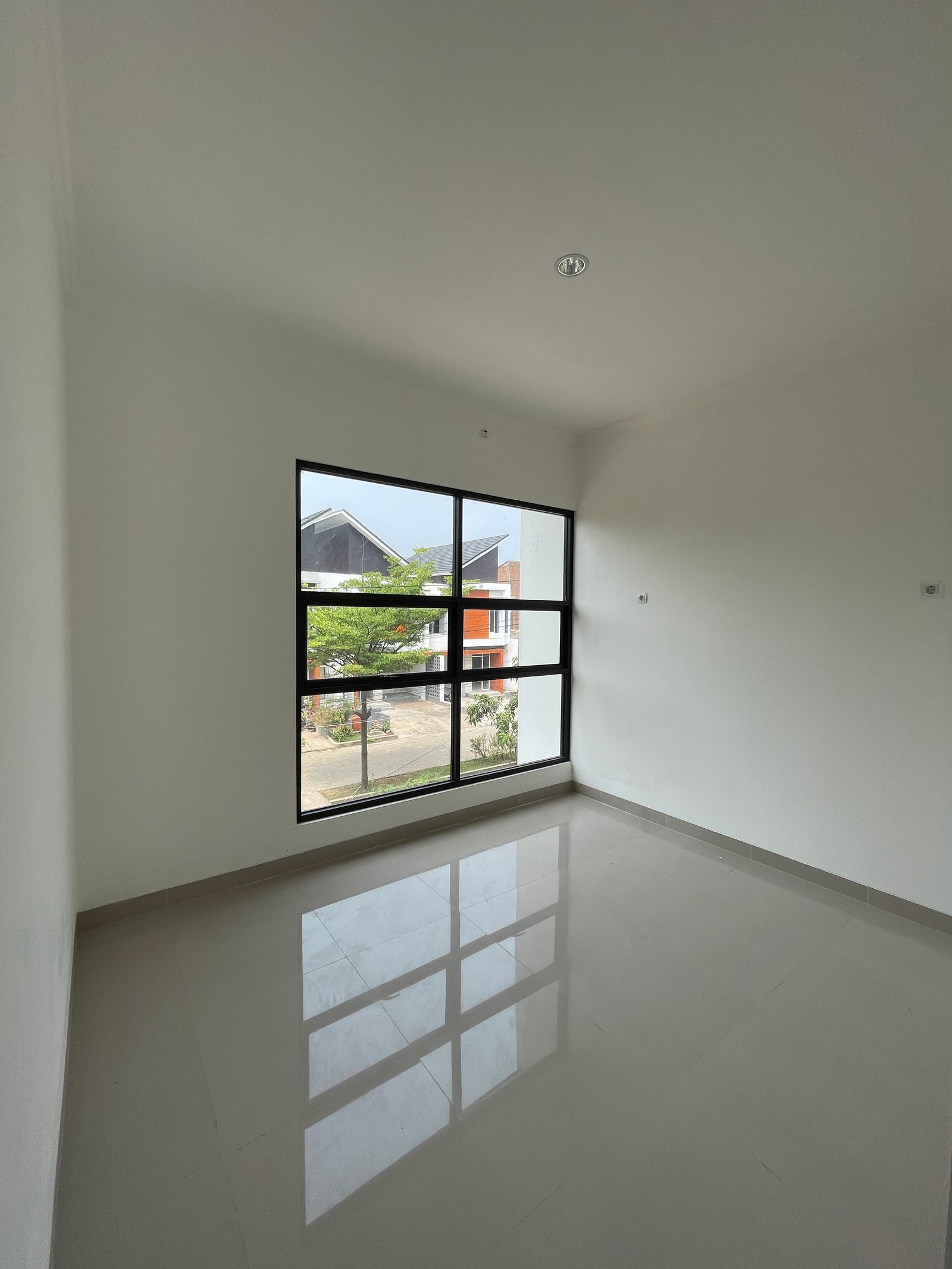 Rumah 2 Lantai Type 52/108 - 2