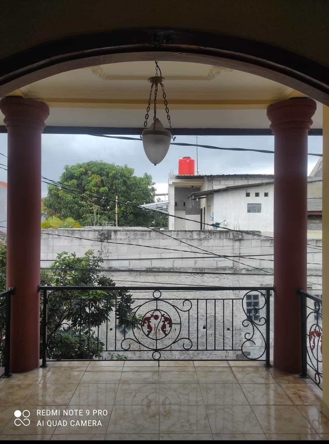 Disewakan Rumah Strategis di Villa Bintaro Indah - 1