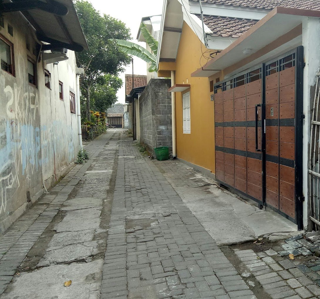 DEKAT MONJALI - 2