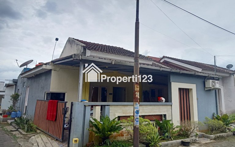 TURUN HARGA !!!! Rumah Dekat Menara Teratai - 1