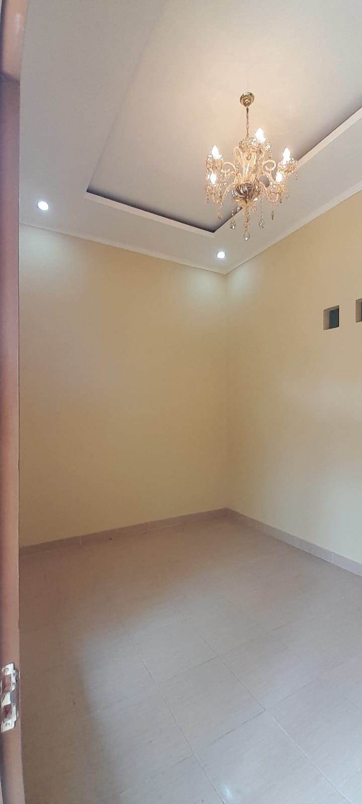DIKONTRAKKAN 1 RUMAH BANGUNAN BARU - 1