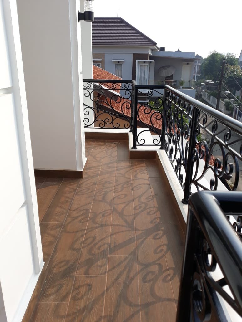 Rumah Mewah baru siap Huni di Deplu Kreo Tangerang - 7